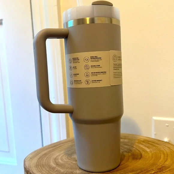 30 oz Stanley. Color “Ash” - Picture 2 of 4